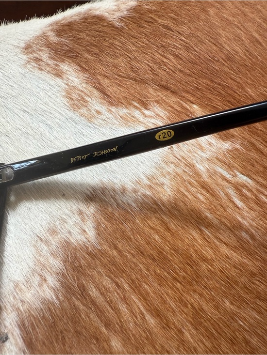 Betsey Johnson Black Cat Eye Sunglasses with Heart Rhinestones NWT main image 9